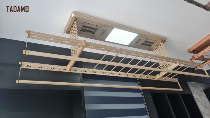 Đèn LED và thanh nâng đôi của giàn phơi điện tử LAP-50